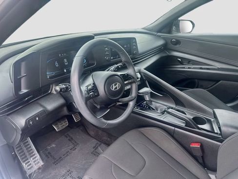 Used 2026 Hyundai Elantra Sport FWD image 9