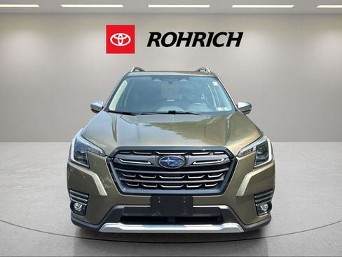 Used 2024 Subaru Forester Touring AWD/4WD image 2