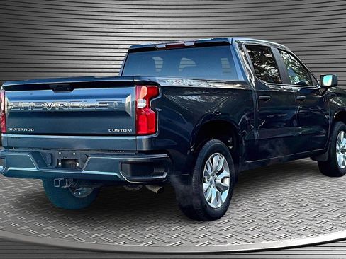 Used 2022 Chevrolet Silverado 1500 Custom image 6