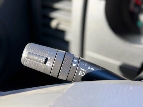 Used 2011 Dodge Nitro Heat w/ Popular Equipment Group image 32