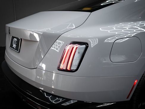 Used 2025 Rolls-Royce Spectre Black Badge w/ Spectre Enhancement Package image 7