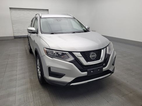 Used 2019 Nissan Rogue SV image 14