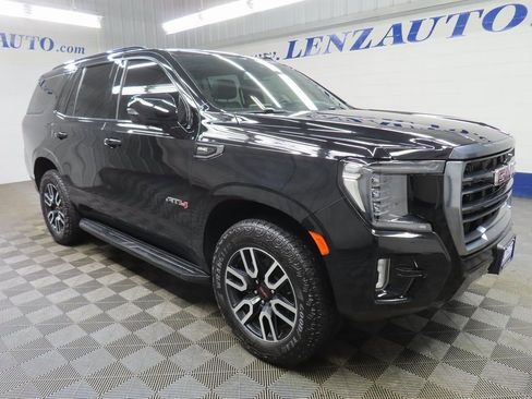 Used 2024 GMC Yukon AT4 w/ Technology Package image 3