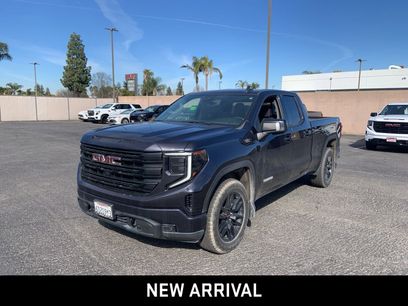 Used 2022 GMC Sierra 1500 Elevation w/ Preferred Package