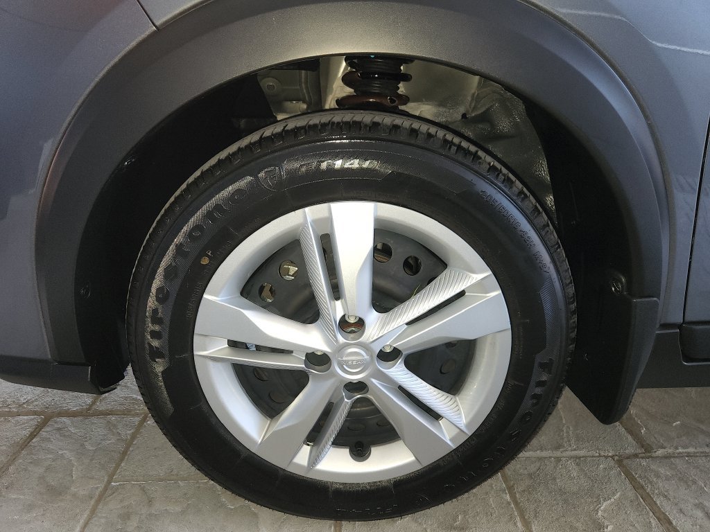 Used 2025 Nissan Kicks Play S FWD image 30