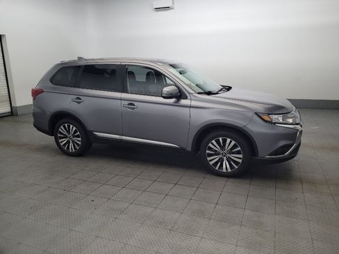 Used 2019 Mitsubishi Outlander SE image 11