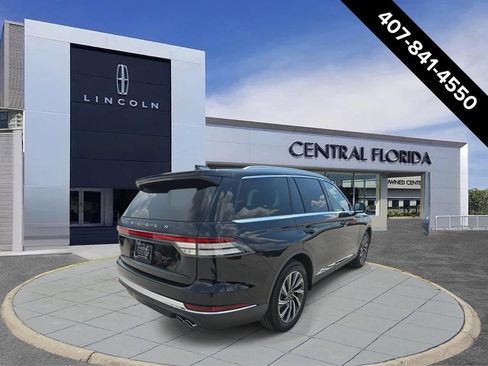 New 2025 Lincoln Aviator 2WD w/ Equipment Group 101A image 3