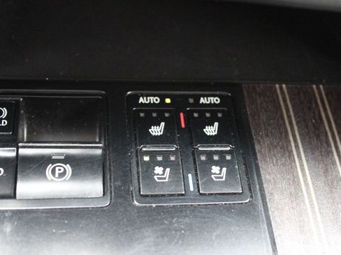 Used 2018 Lexus RX 450hL Luxury w/ Accessory Package AWD/4WD image 36