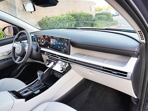 New 2026 Hyundai Tucson SEL image 11