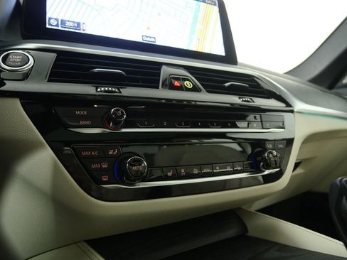 Certified 2023 BMW 540i w/ Executive Package image 22