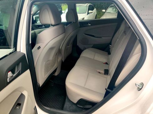 Used 2016 Hyundai Tucson SE w/ Option Group 02 image 12