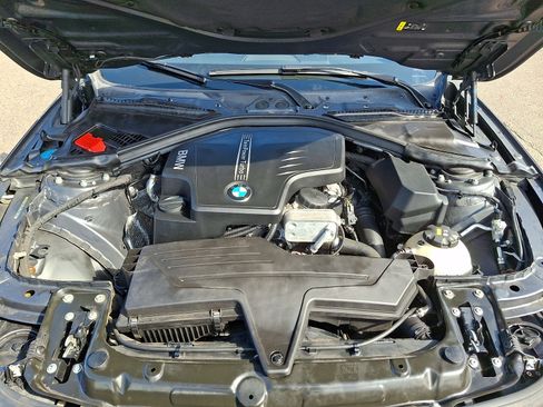 Used 2017 BMW 320i xDrive Sedan AWD/4WD image 29