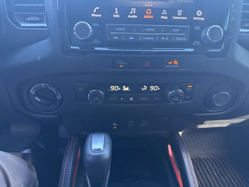 Used 2024 Nissan Frontier PRO-4X w/ Technology Package image 19