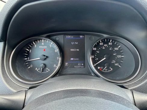 Used 2018 Nissan Rogue S FWD image 20