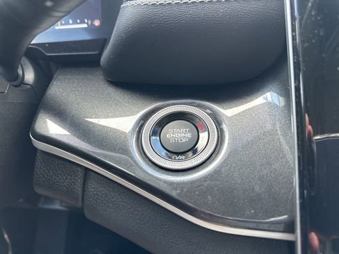 Used 2023 Jeep Grand Cherokee Laredo w/ Luxury Tech Group I image 24