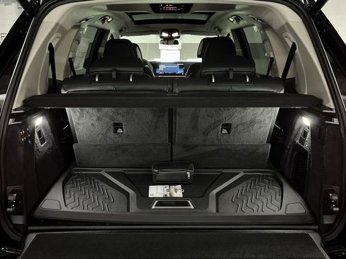 Used 2026 BMW X7 xDrive40i image 25