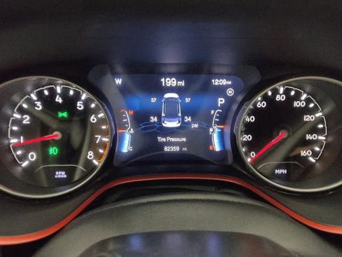Used 2019 Jeep Compass Trailhawk AWD/4WD image 23