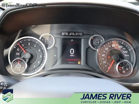 Used 2025 RAM 1500 Big Horn AWD/4WD image 28