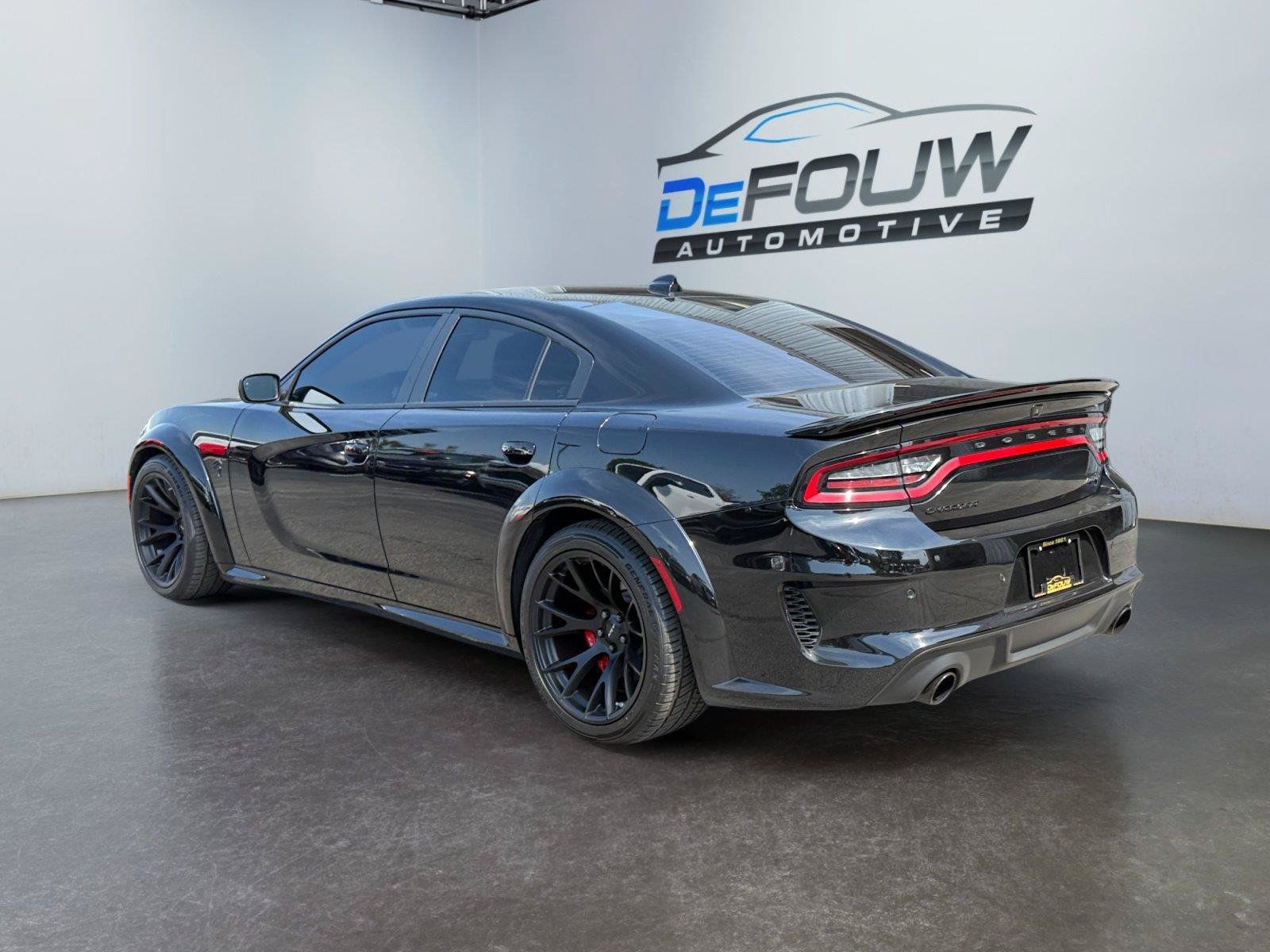 Used 2022 Dodge Charger SRT Hellcat RWD image 5