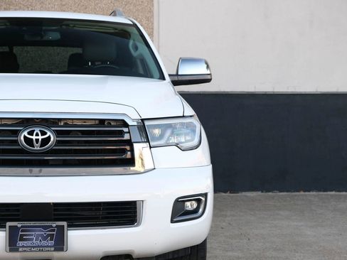 Used 2018 Toyota Sequoia Limited image 3