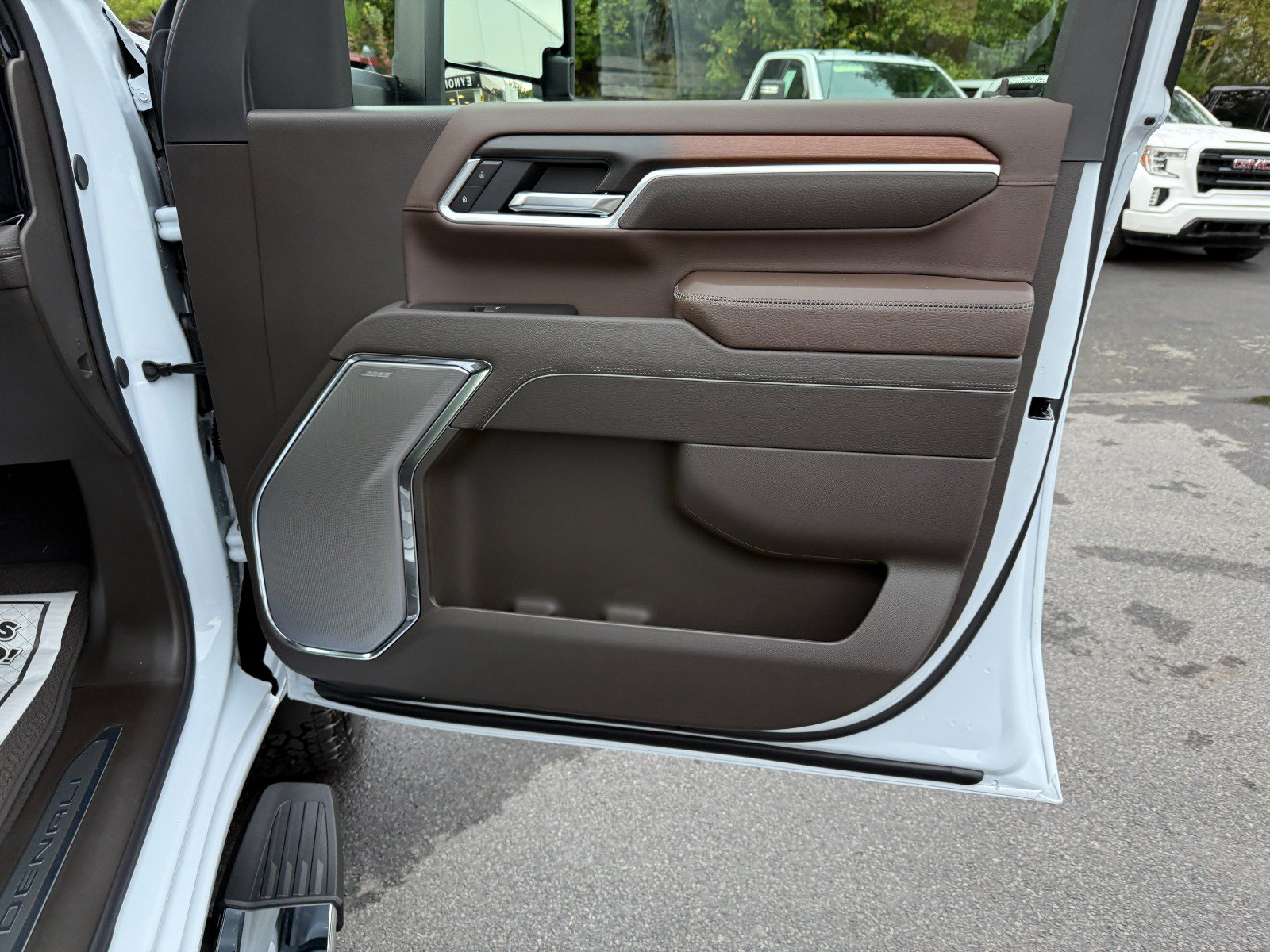New 2026 GMC Sierra 3500 Denali AWD/4WD image 24