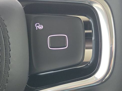 New 2027 Lincoln Navigator Premiere RWD image 25