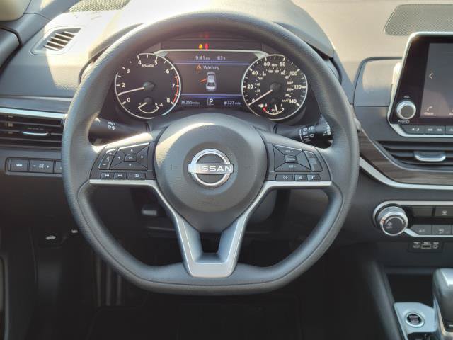 Used 2025 Nissan Altima 2.5 SV FWD image 28
