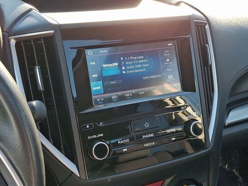 Used 2021 Subaru Forester Premium image 17