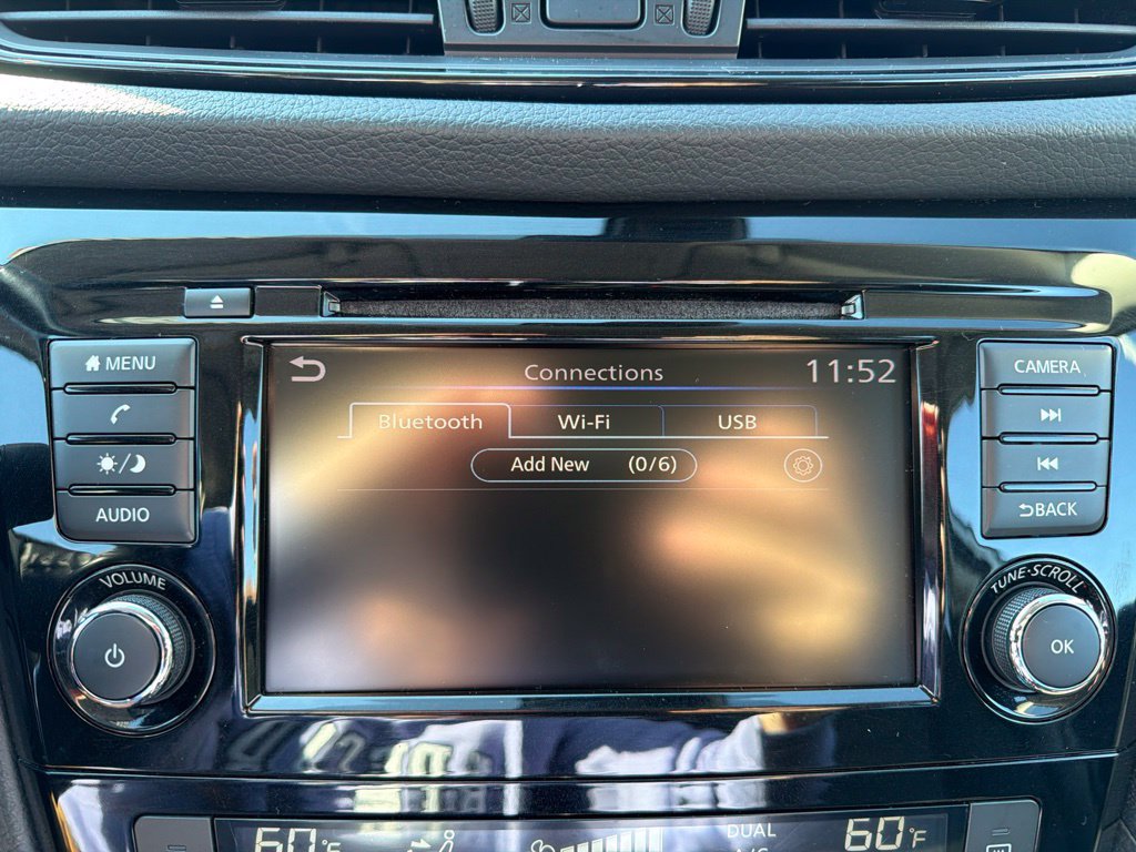 Used 2020 Nissan Rogue SV AWD/4WD image 18