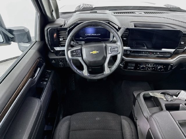 Used 2025 Chevrolet Silverado 2500 LT w/ Convenience Package AWD/4WD image 23