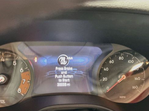 Used 2025 Jeep Compass Limited AWD/4WD image 3