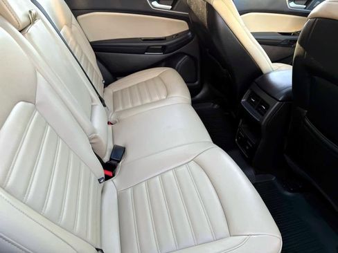 Used 2019 Ford Edge SEL w/ Equipment Group 201A image 10