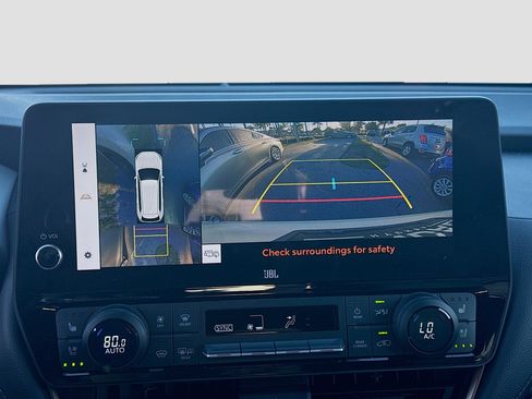 Used 2024 Toyota Grand Highlander AWD Hybrid image 11