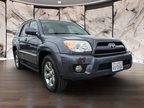 Used 2006 Toyota 4Runner Limited AWD/4WD image 3