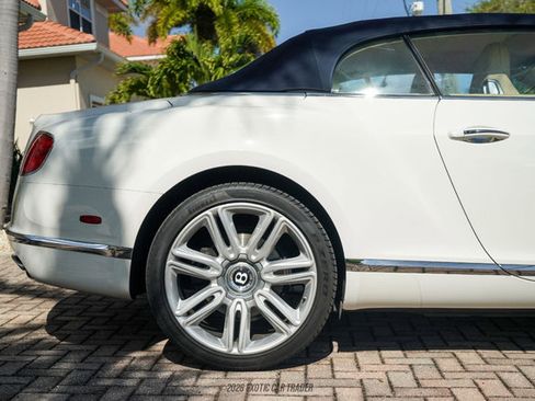 Used 2016 Bentley Continental GT image 10