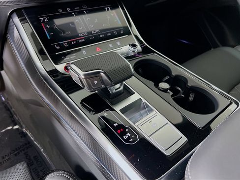 Used 2025 Audi SQ8 Premium Plus AWD/4WD image 19
