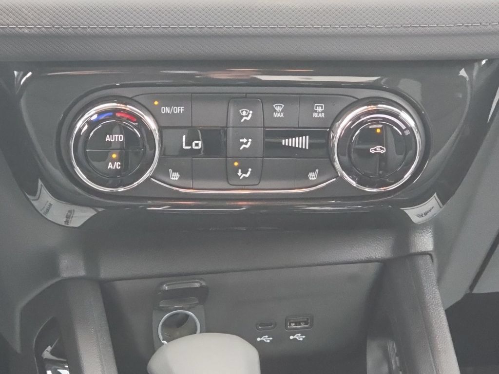 New 2026 Chevrolet TrailBlazer LT w/ Convenience Package FWD image 15
