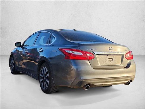 Used 2017 Nissan Altima 2.5 SL image 5
