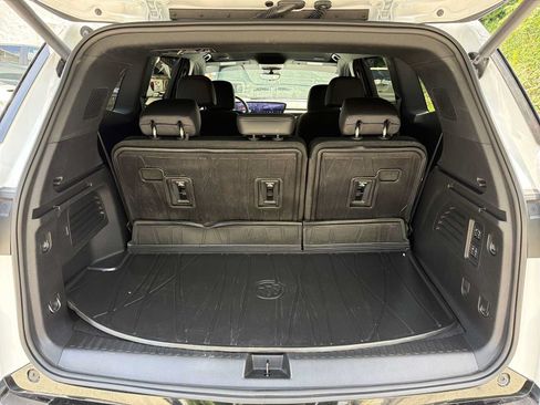 Certified 2026 Buick Enclave Sport Touring w/ Power Package AWD/4WD image 25