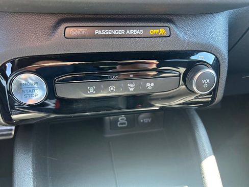 Used 2024 Ford Escape ST-Line Select w/ Tech Pack #1 AWD/4WD image 17