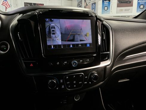 Used 2023 Chevrolet Traverse LT w/ LT Premium Package AWD/4WD image 20