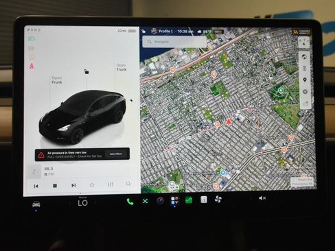 Used 2023 Tesla Model Y Long Range AWD/4WD image 24