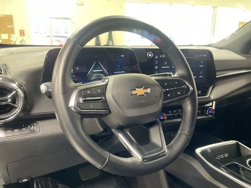 Used 2025 Chevrolet Equinox LT w/ Convenience Package II AWD/4WD image 14