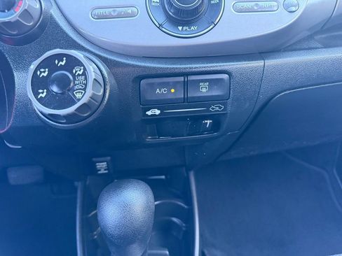 Used 2009 Honda Fit Sport image 33