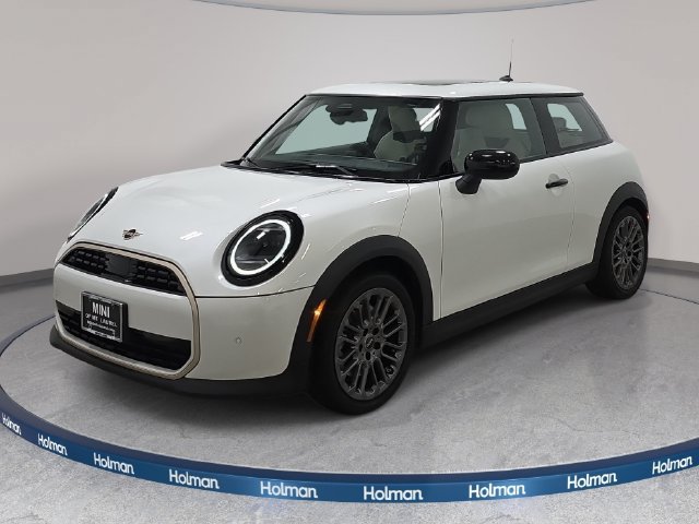 Used 2026 MINI Cooper 2-Door Hardtop FWD image 1