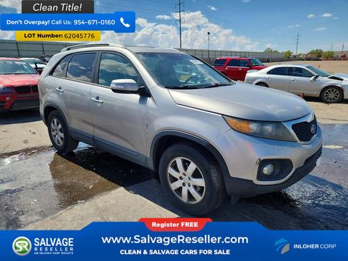 Used 2013 Kia Sorento LX w/ Convenience Pkg FWD image 5