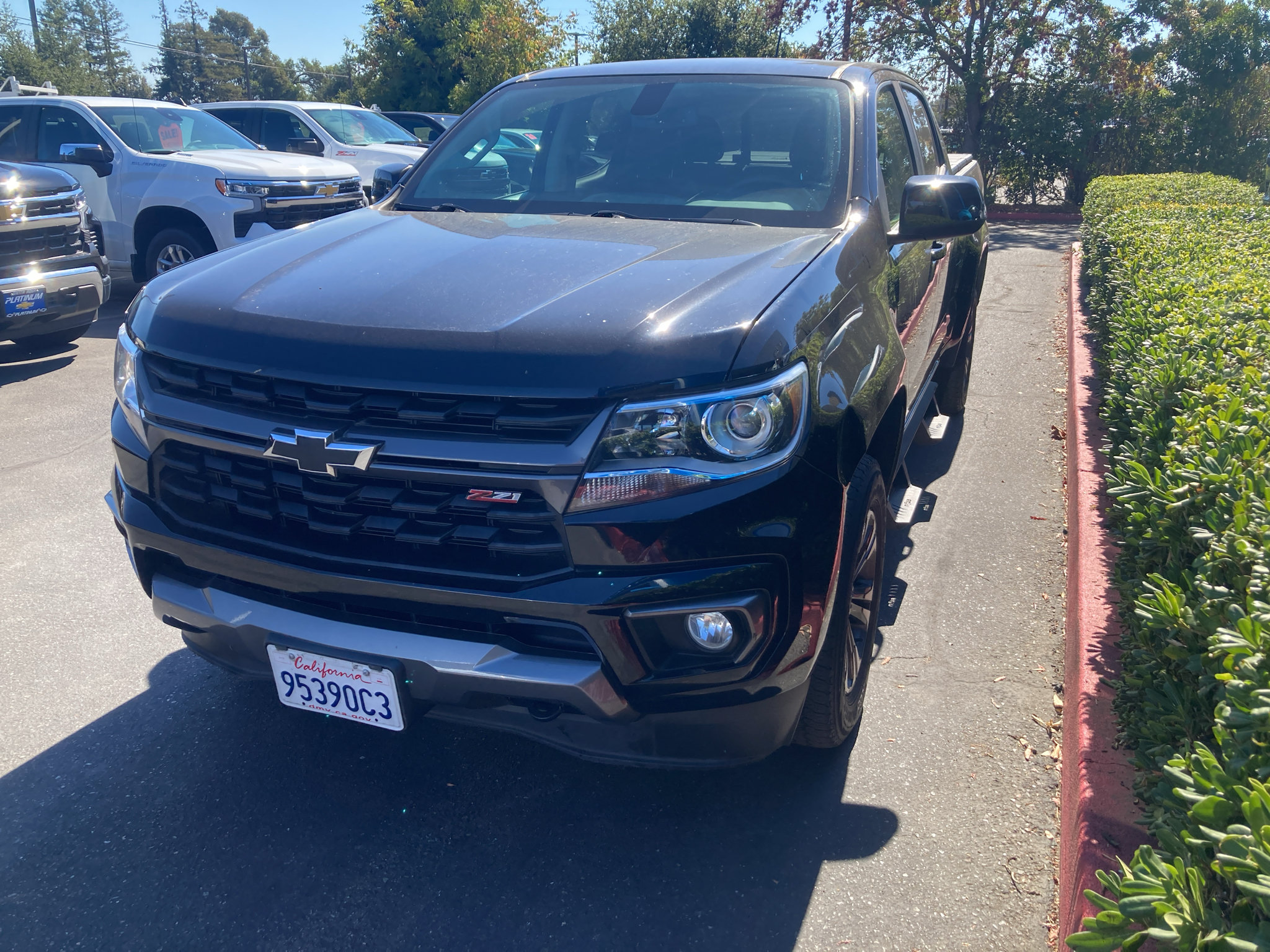Used 2021 Chevrolet Colorado Z71 AWD/4WD image 3
