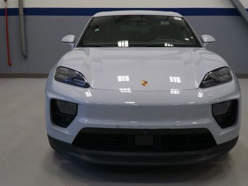 New 2026 Porsche Macan 4S Electric image 13