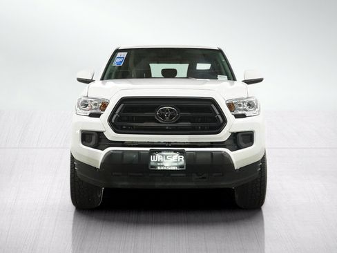 Used 2022 Toyota Tacoma SR AWD/4WD image 8