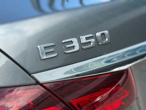 Used 2022 Mercedes-Benz E 350 Sedan image 22